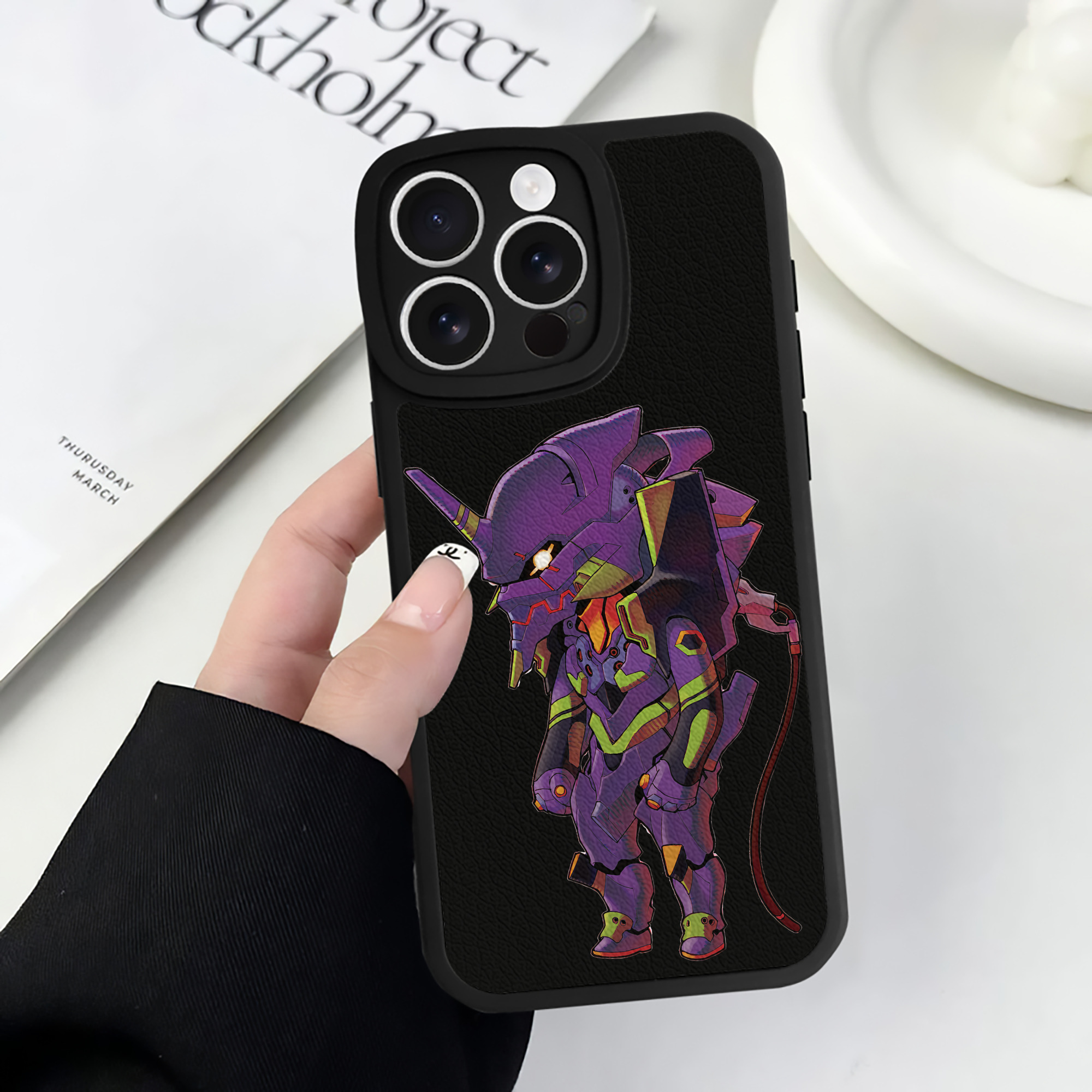（画像用） EVA 新世紀エヴァンゲリオン 【iPhone 16シリーズ対応】シリコンスマホケース（レザー調） 材質：シリコン